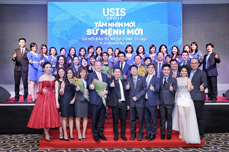 Leader Board and USIS Group Staff together with strategic partners were fully energetic before the opening of the event.
